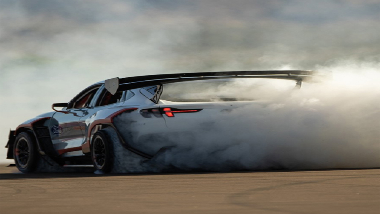 Play Drifting Mustang Car Puzzle Free Game Online Mobile