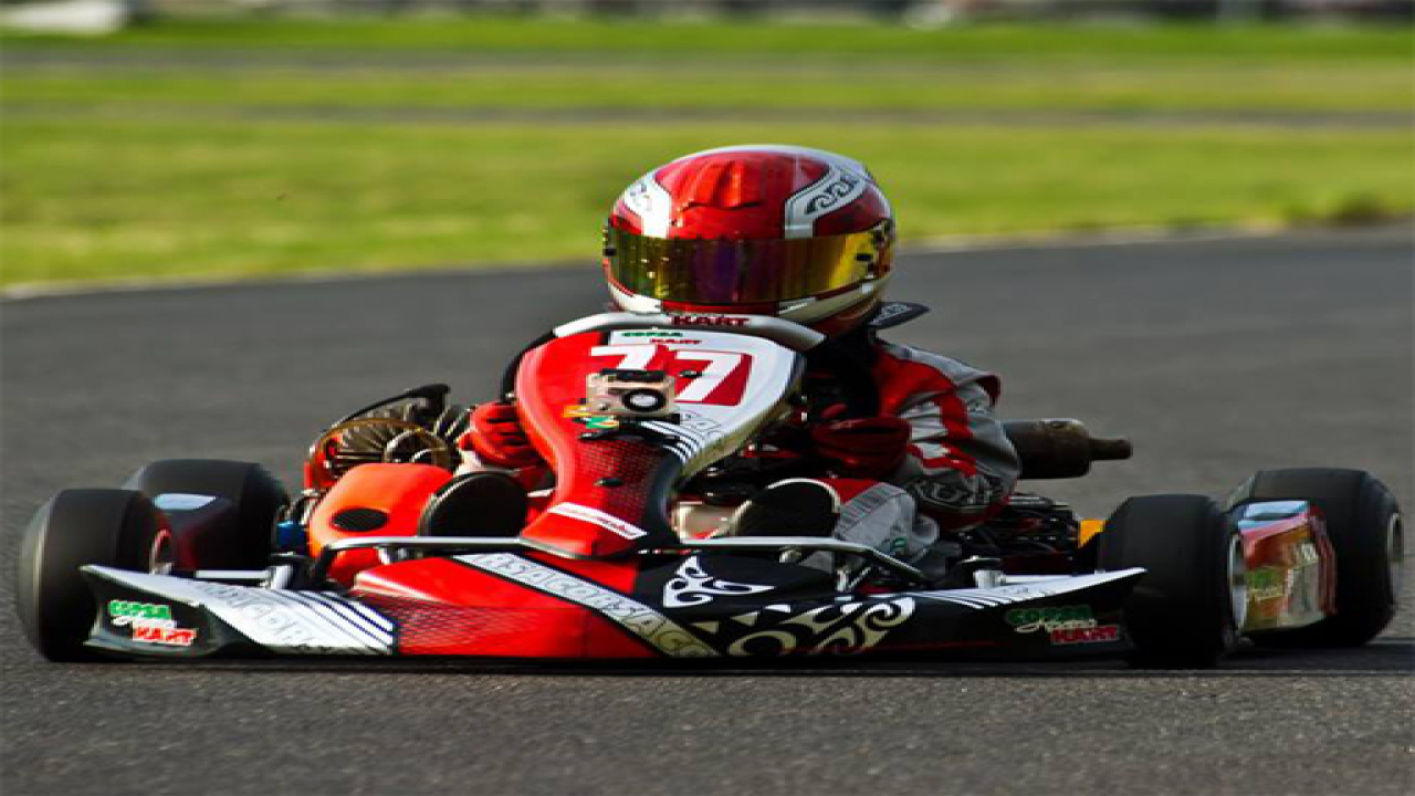 Play Free Kart Karting Slide Game Now PC