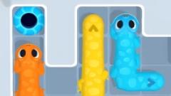 Free Snake Out Game Now Online